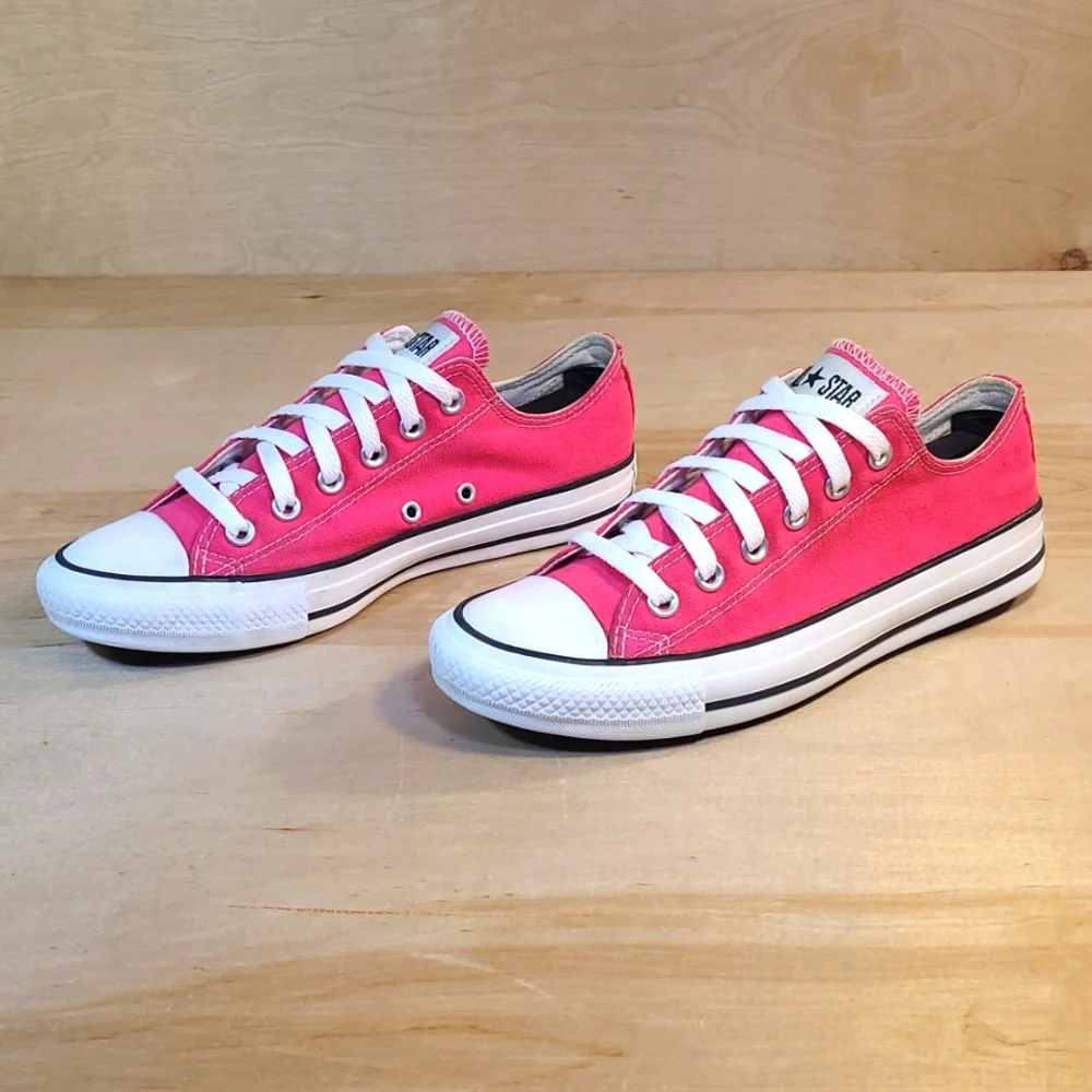 Converse Women's Pink Sneakers - Picture 4 of 10